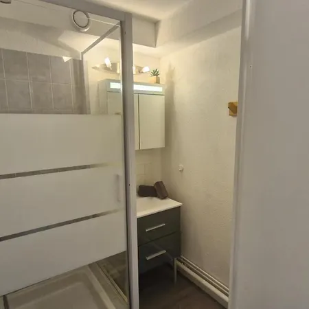 Apartament - Veritable Perle Pour Cet Au Charme Apaisant - Wifi